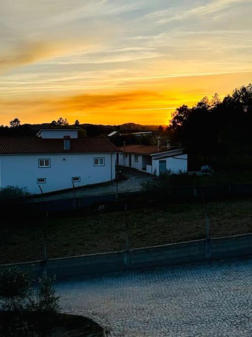 Reis House Villa Torre de Dona Chama Luaran gambar